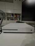 Xbox one s + dwa pady + 6 gier + Bonus