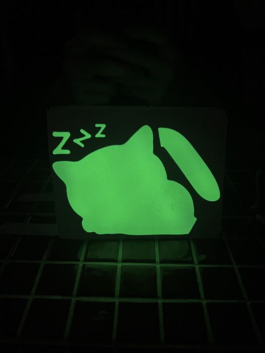 Naklejka świecący kot