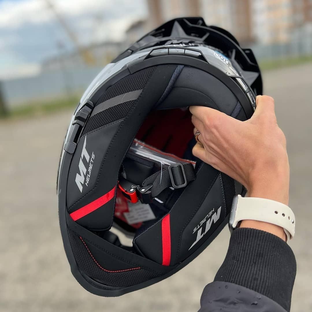 Шлем интеграл MT Thunder 4SV, мотошлем, шлем на мотоцикл MT Helmets