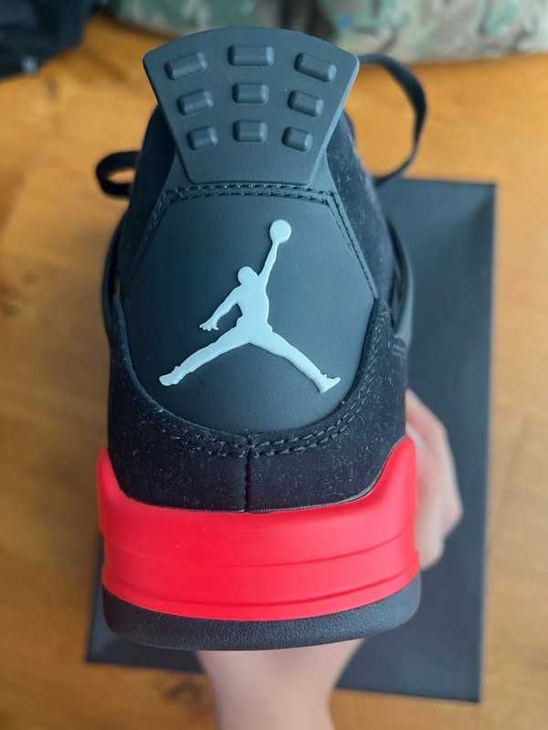 Jordan 4 Retro Red Thunder R.43