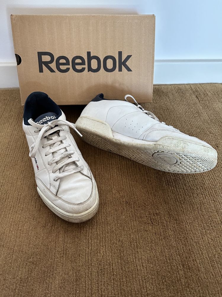 Tenis marca Reebok