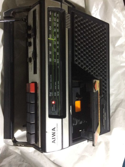 радио с кассетником Aiwa