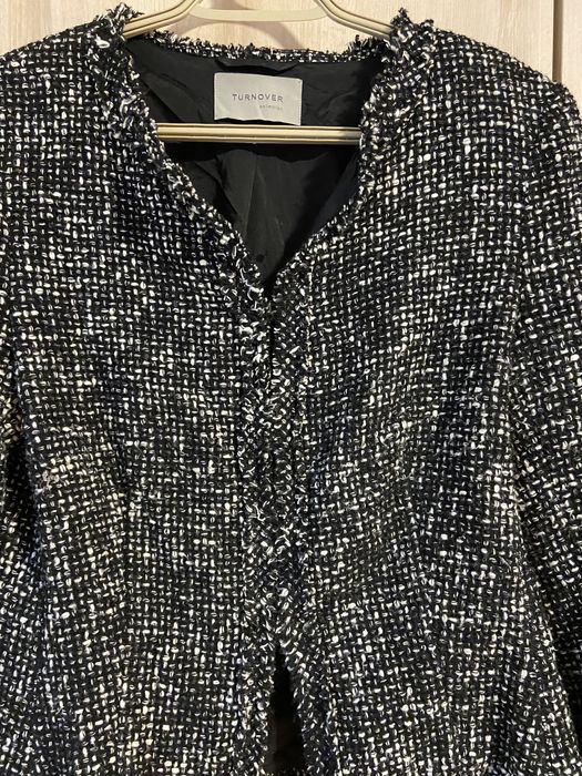 Turnover r 42 damskii żakiet czarny z biała nitką elegancki Vintage we