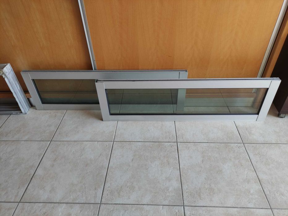 Janela com caixilharia de alumínio