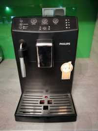 Automatyczny ekspres do kawy firmy Philips z serii 300CMF HD8827