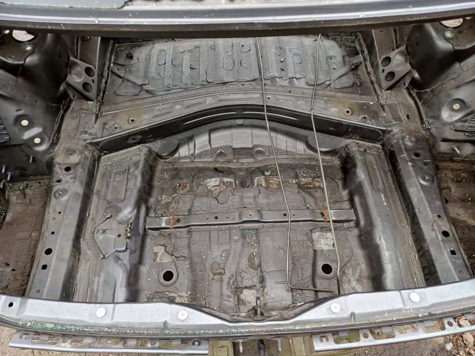 Задняя панель Lexus IS 2014+ пол багажника корыто