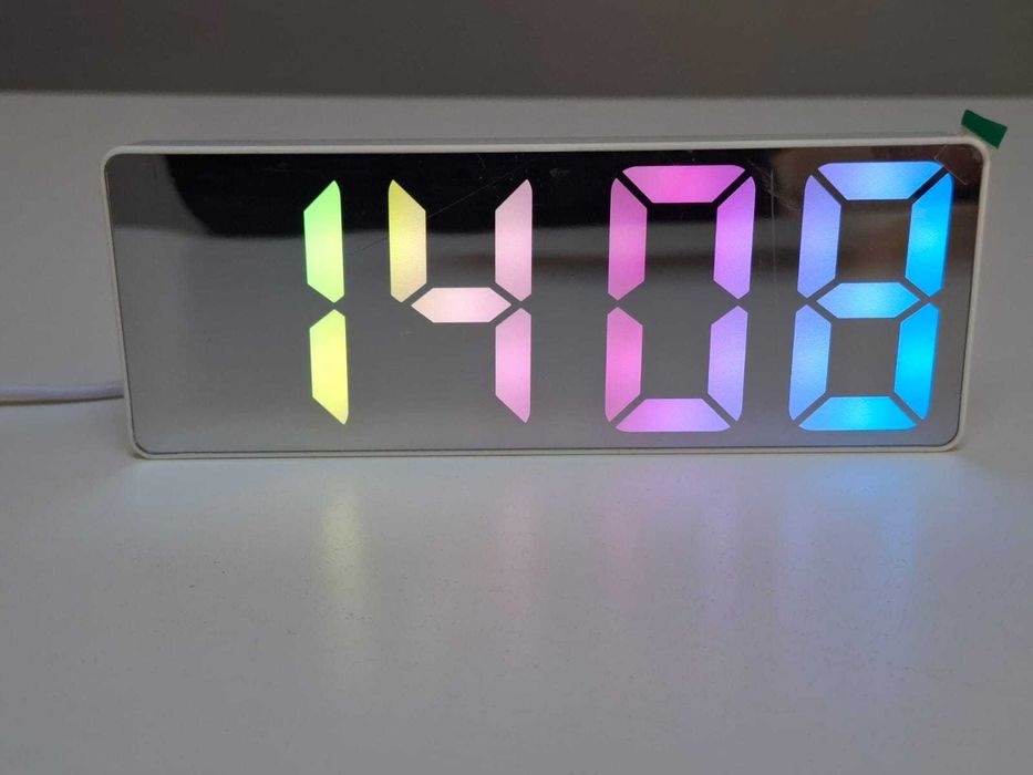 Cyfrowy zegarek budzik