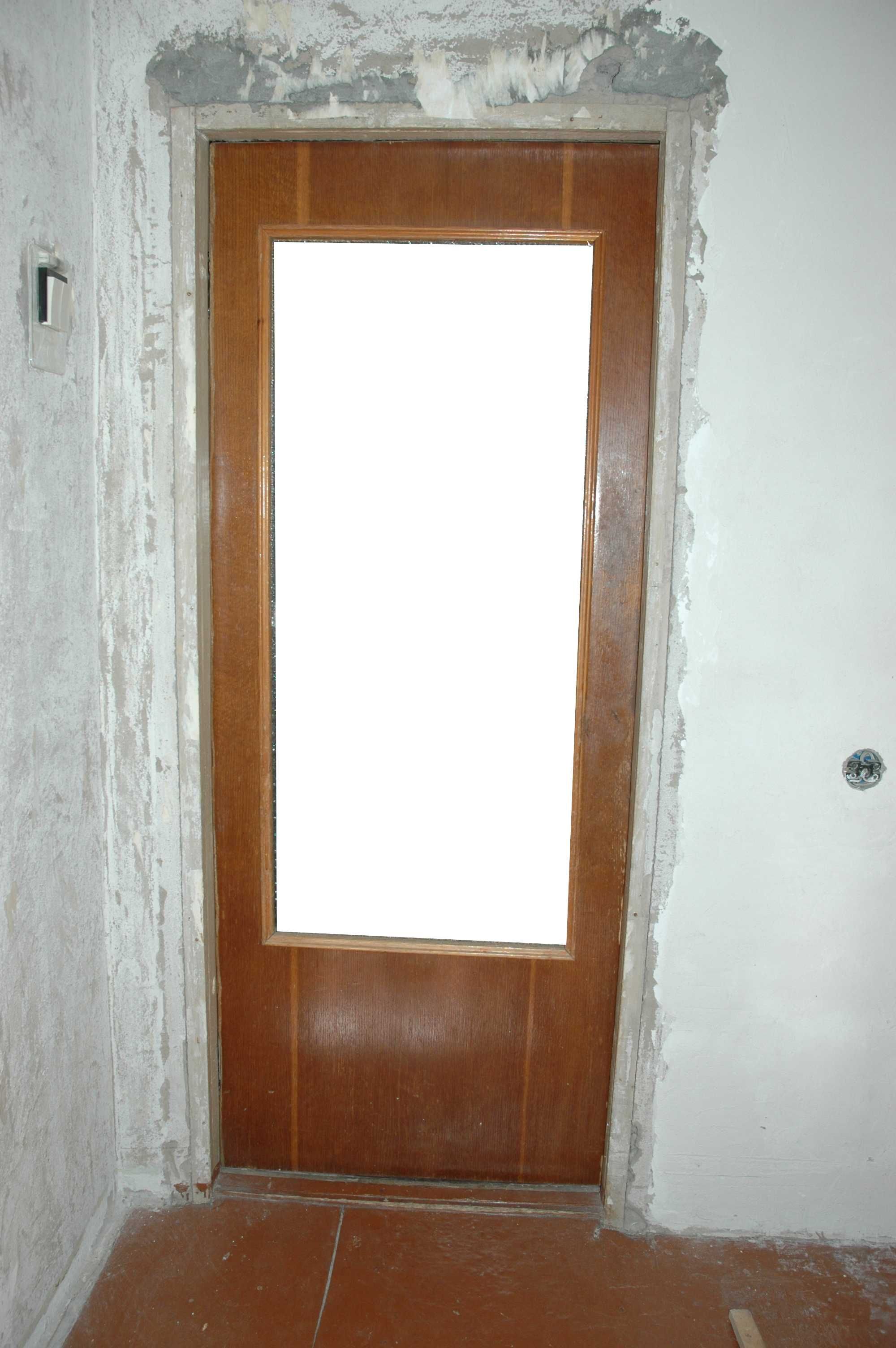 Продам межкомнатные двери