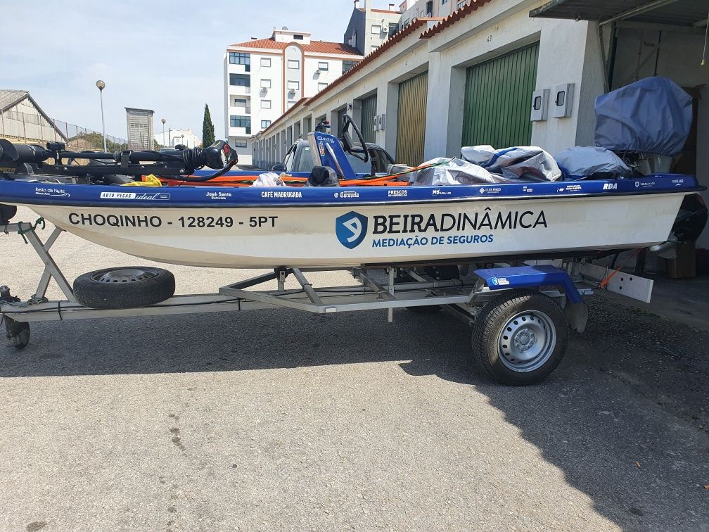 Barco de Pesca Achigã