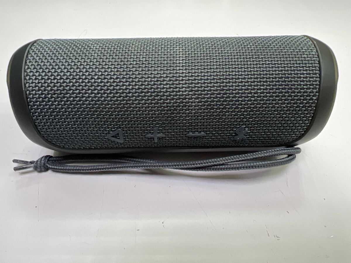 Jbl flip esential