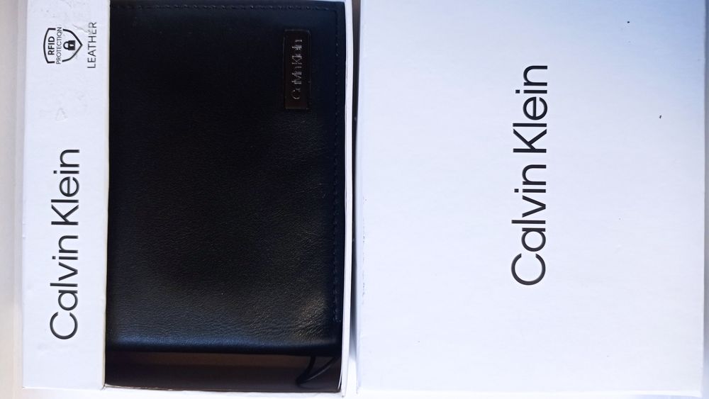 Calvin Klein portfel męski skórzany.