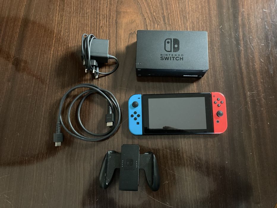 Nintendo Switch em bom estado