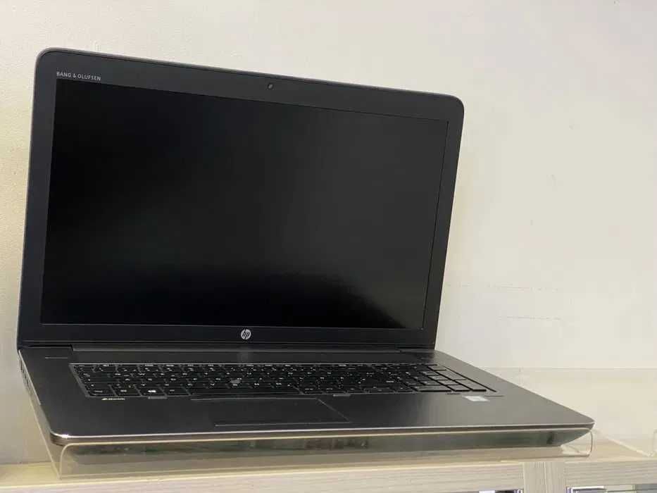 HP ZBook 17 G3 17,3 " i7-6820HQ 32GB / 1TB + 256GB SSD M1000M 2GB (D)