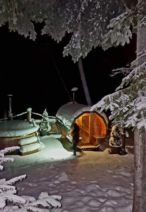 Domek z basenem jacuzzi i sauną
