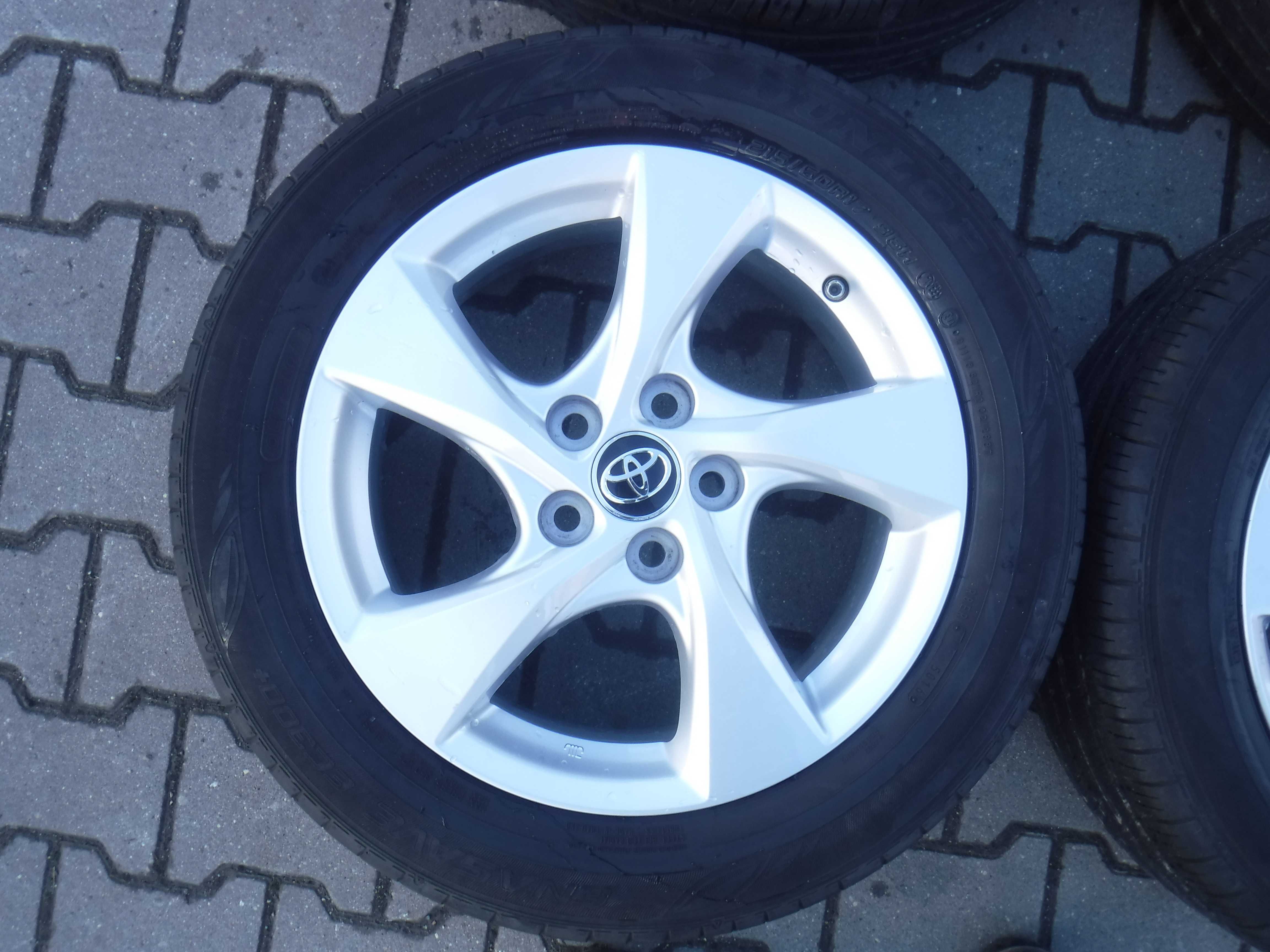 4szt. Alufelgi Toyota 17cal. szer.6,5J ET45 4x114,3 + opony