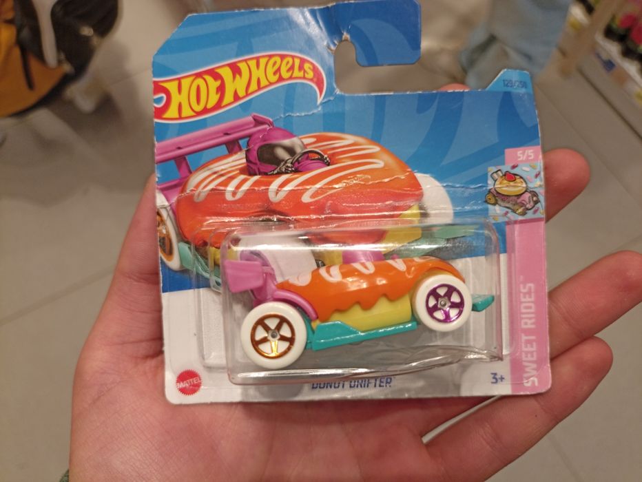 Hot Wheels Tresure Hunt Donut Drifter