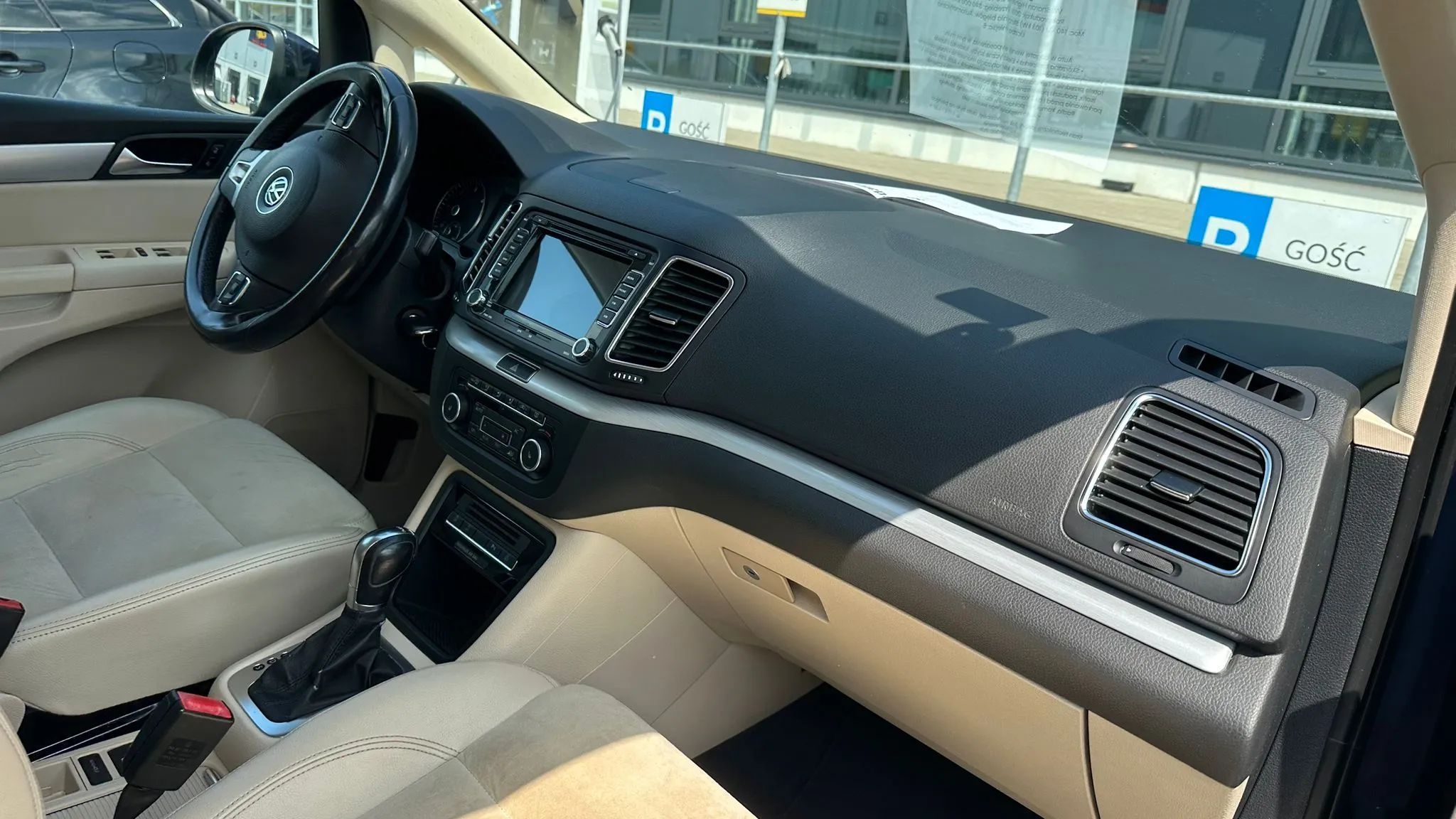 Volkswagen Sharan zadbany, na austriackich blachach