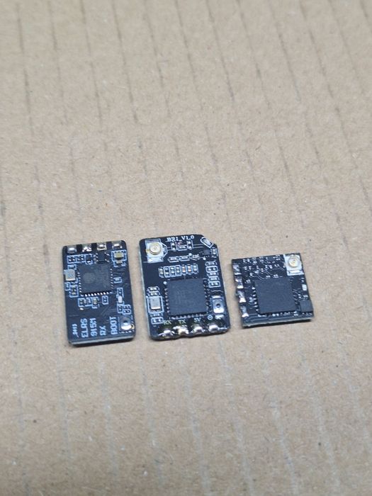 Elrs 915 різних моделей