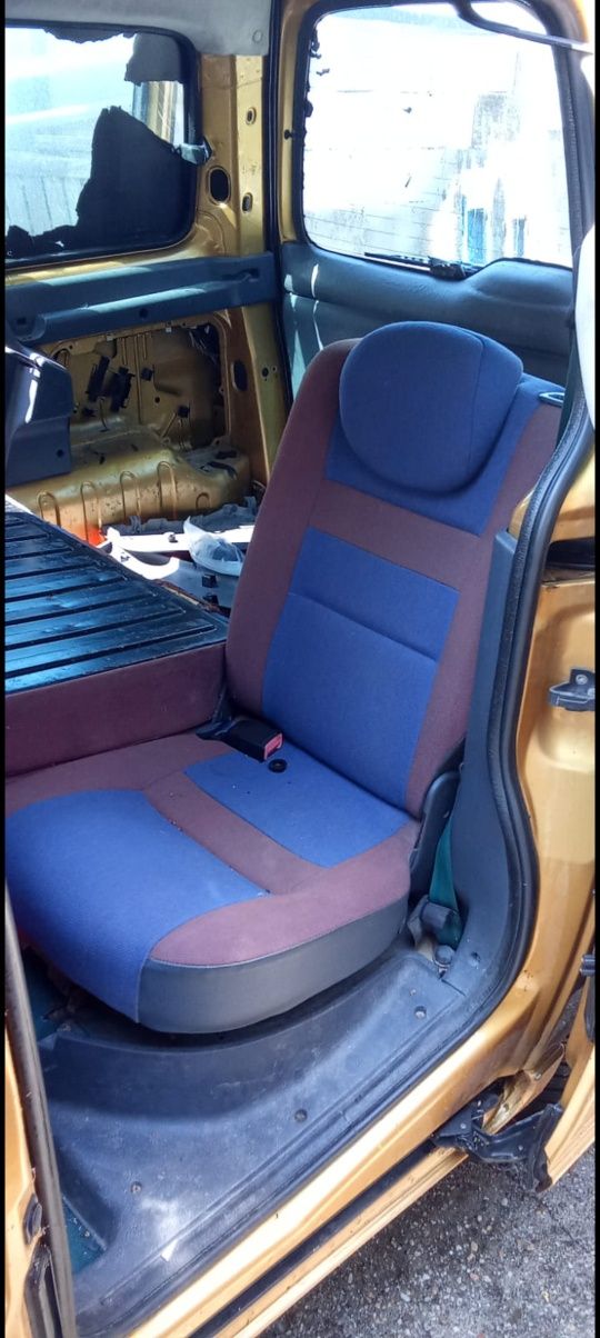 Citroen Berlingo - 5 lugares