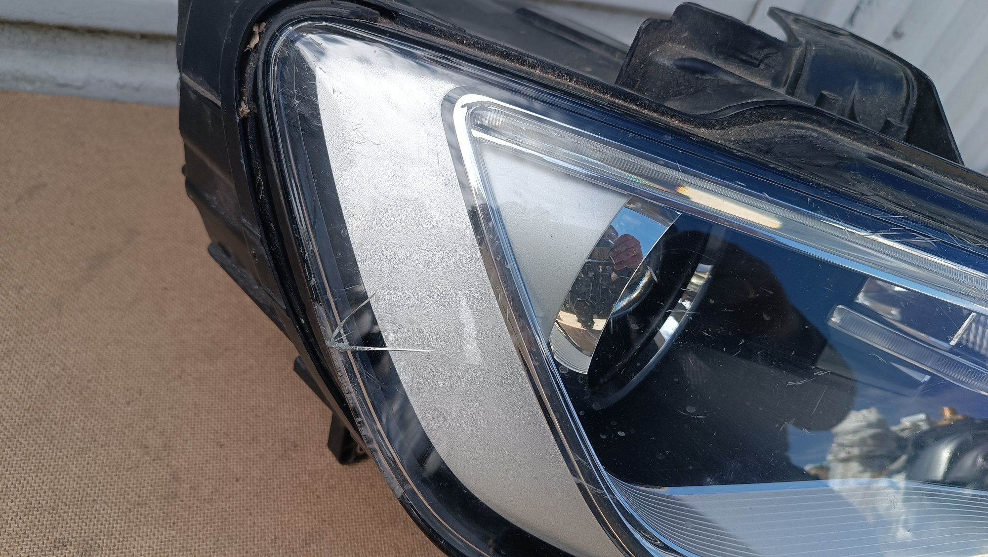 Vendo farol direito xenon de Audi A3 8V ano 2012/17