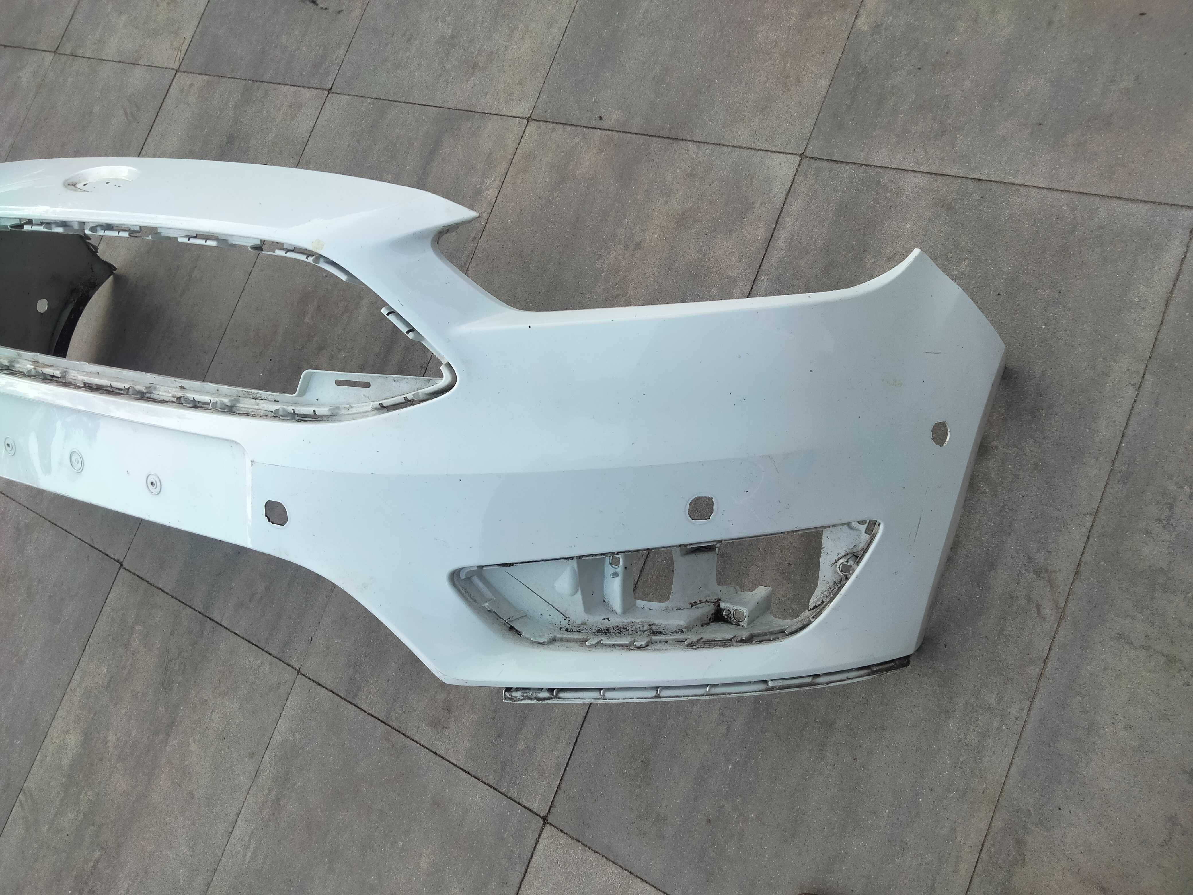 ZDERZAK PRZÓD przedni FORD FOCUS III MK3 LIFT 14-18 bialy igla