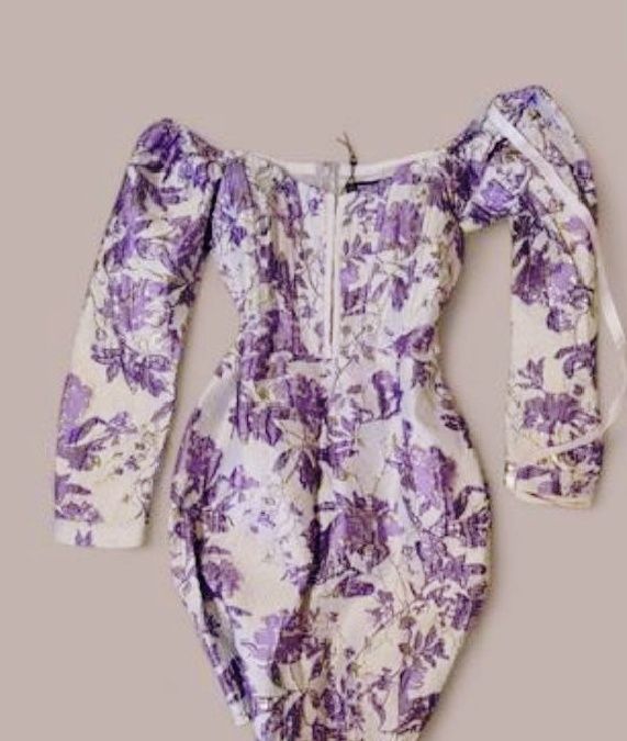 Продам корсетну сукню