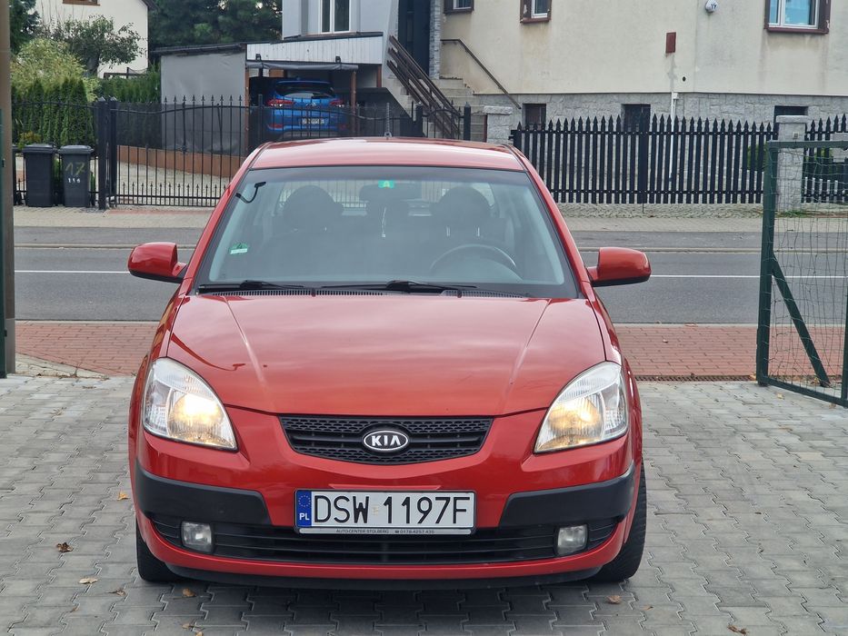 Kia Rio 1.4 Benzyna Alufelgi Czujniki parkowania Mały przebieg bdb sta