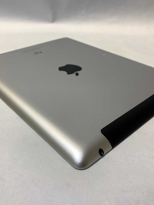 Планшет Apple iPad 2 Wi-Fi + 3g 64GB Black a1397
