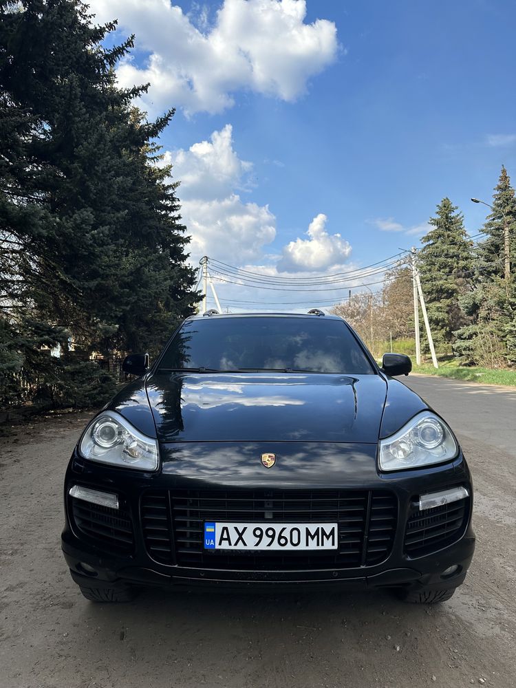 Продам Porsche Cayenne Turbo