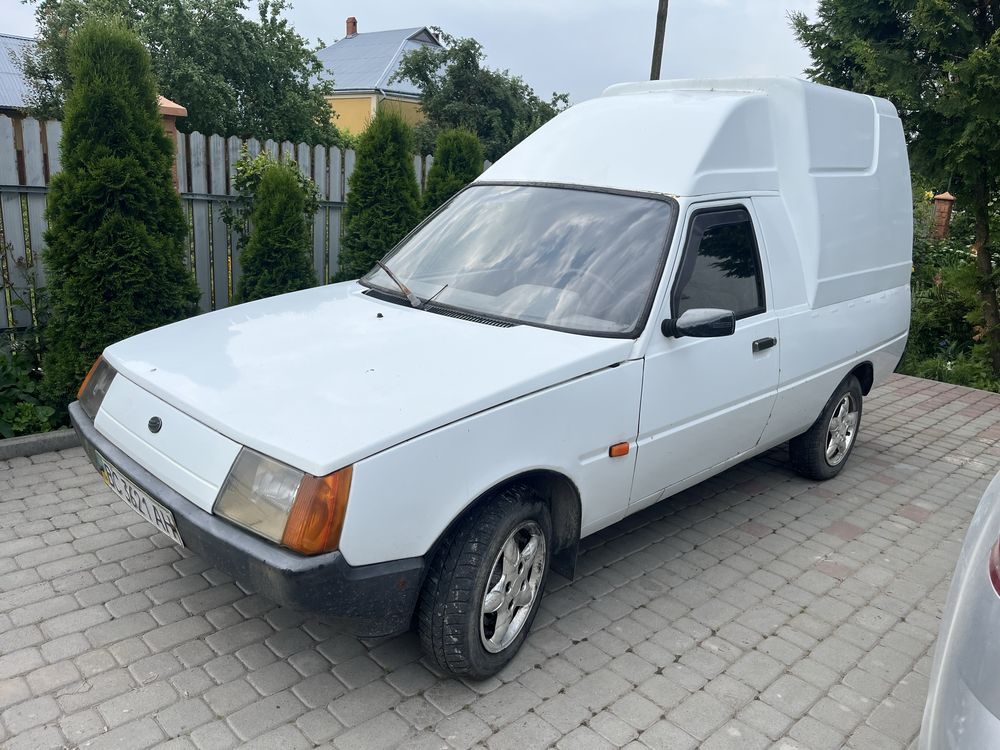 Таврія пікап 11055