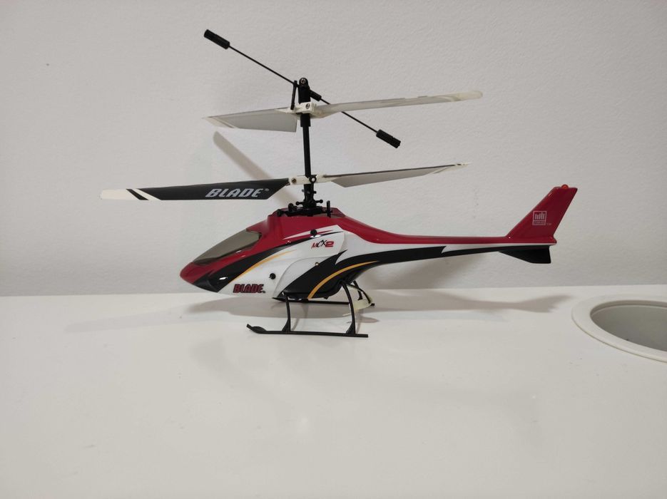 Heli blade mcx2 com telecomando, carregador e baterias