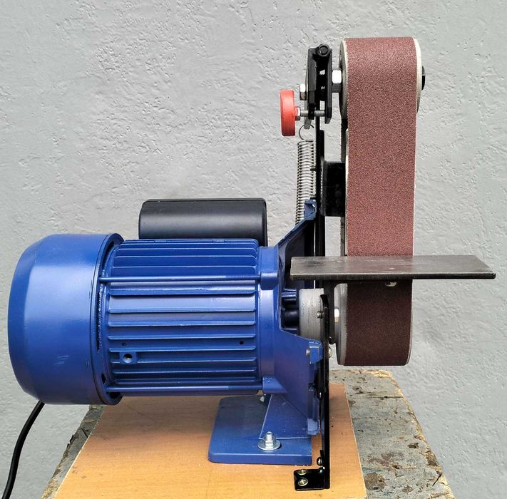Гриндер (стрічково-шліфувальний станок)