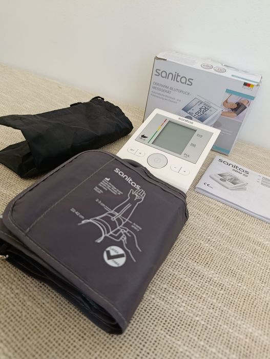 Ciśnieniomierz naramienny Sanitas SBM 22 – jak nowy