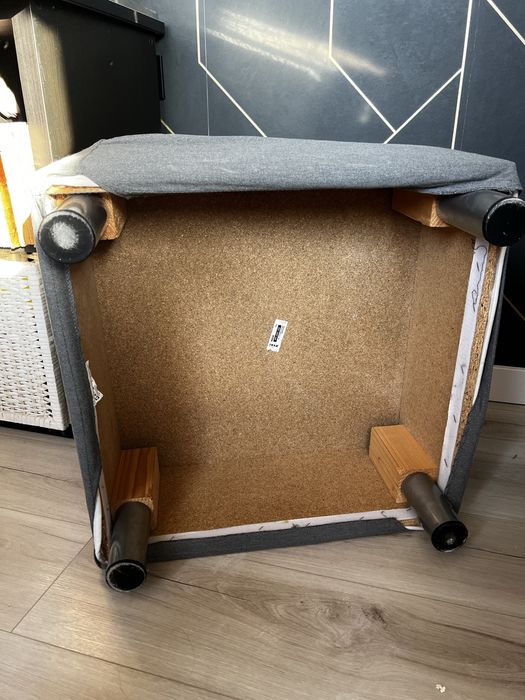 Puf KLIPPAN z pokrowcem szarym IKEA