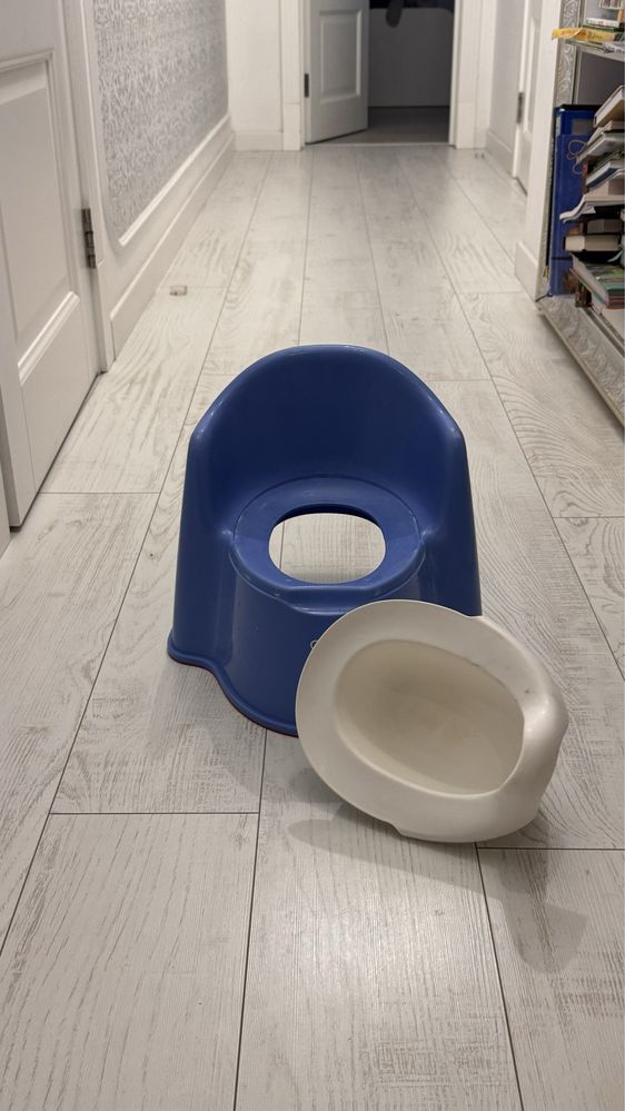 Горщик Baby Bjorn Potty Chair Синій