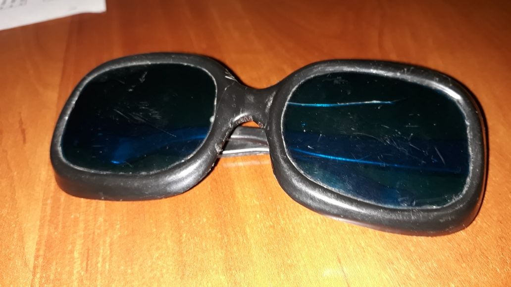 Старинные очки времен СССР
