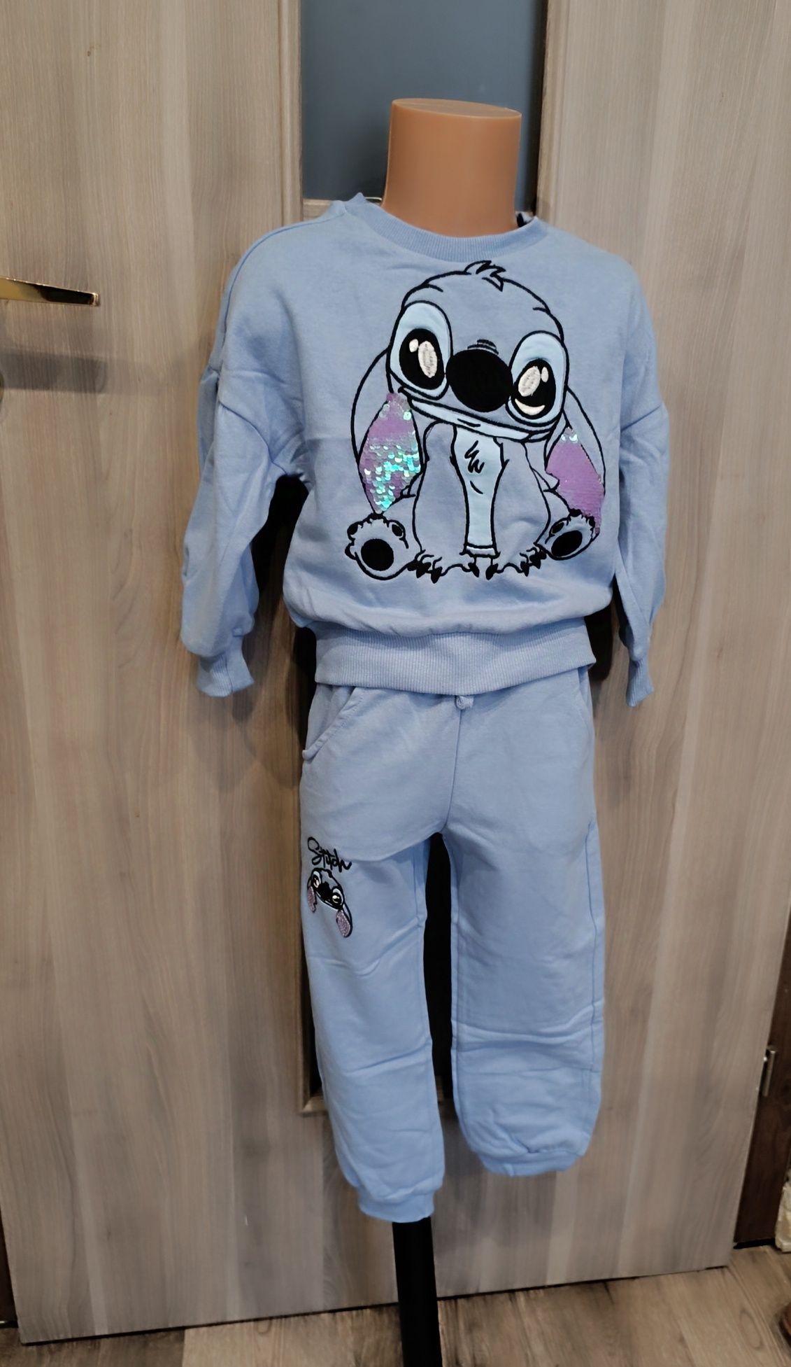 Nowy dres Disney Stitch 104 cm