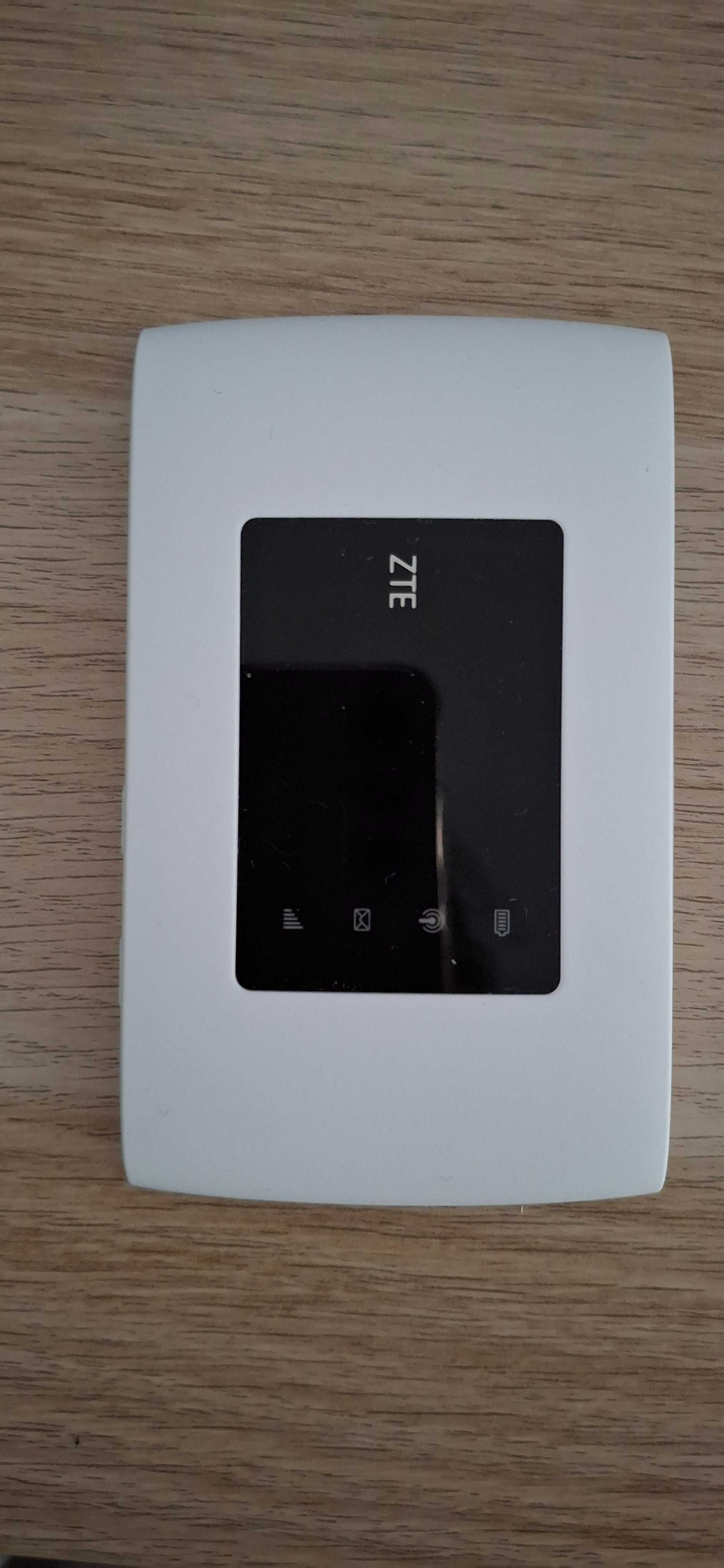 Router ZTE com cartão meo