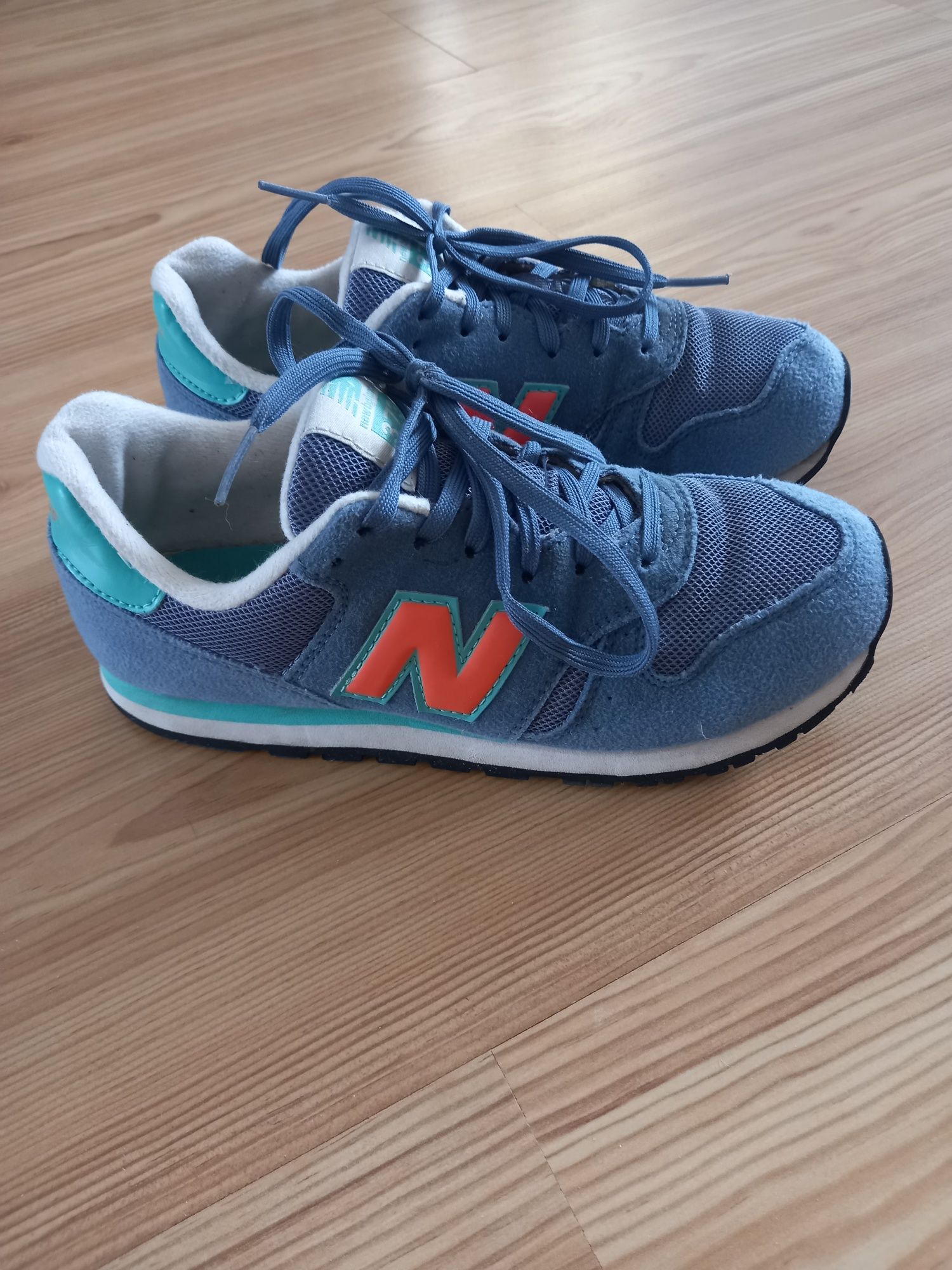 Buty New balance model 373 r.36