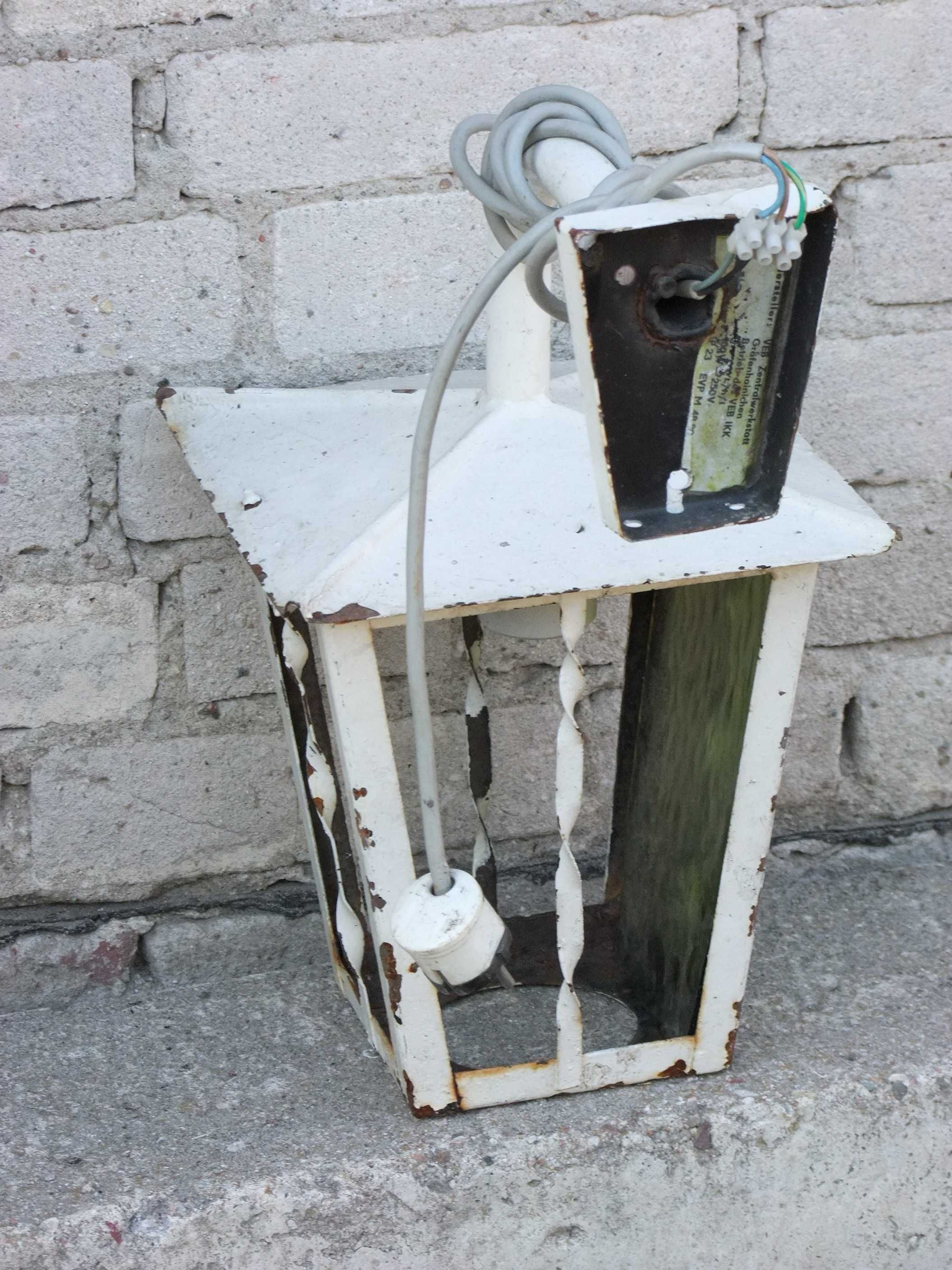 Lampa ogrodowa design