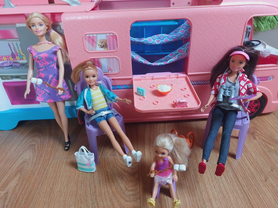 Lalki Barbie, siostry Rogers z akcesoriami