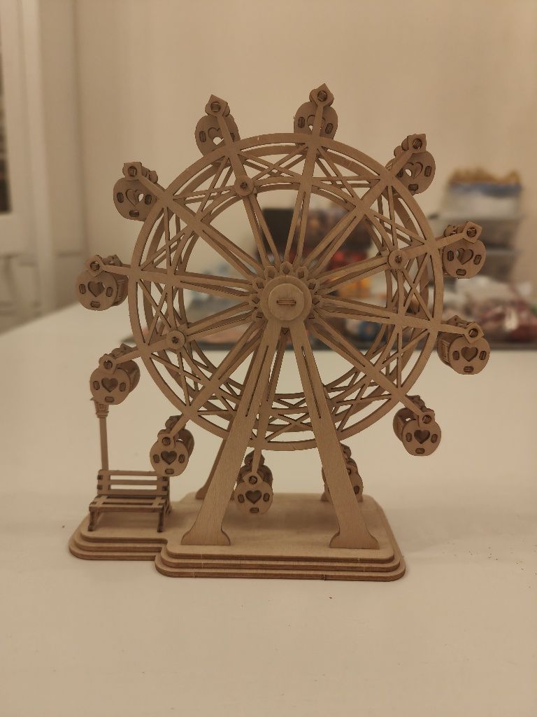 Drewniane puzzle 3D diabelski młyn.