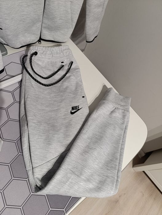 Dres Nike XS nowy