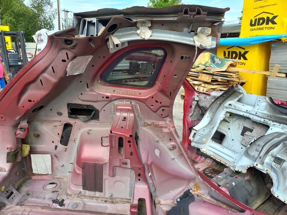 Четверть задня ліва Jeep Cherokee KL 14-18