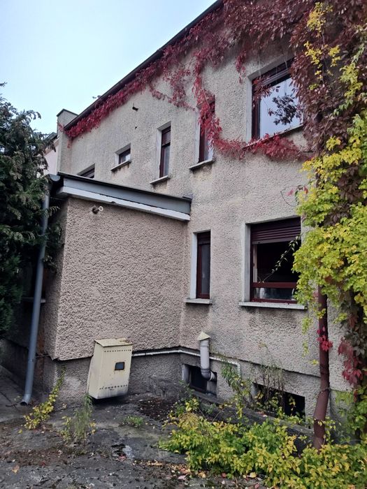 Sprzedam dom typy bliźniak do remontu