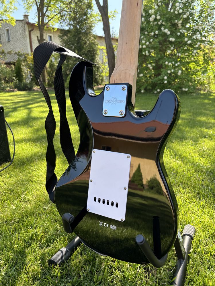 Gitara elektryczna dla leworęcznych ze wzmacniaczem, stojakem i pokrow