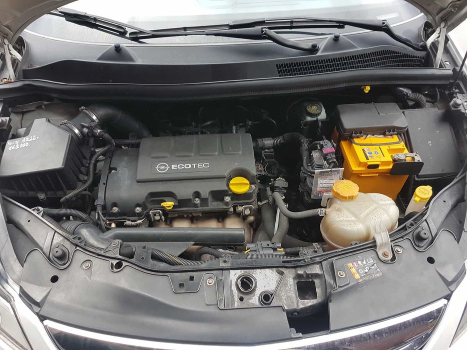 Opel Corsa d 1.4  16v benzyna