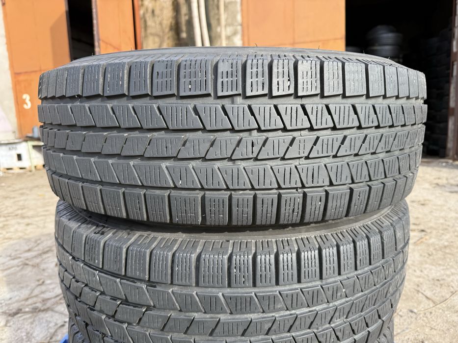 225/65 r17 Pirelli Scorpion Ice i Snow Резина зимняя
