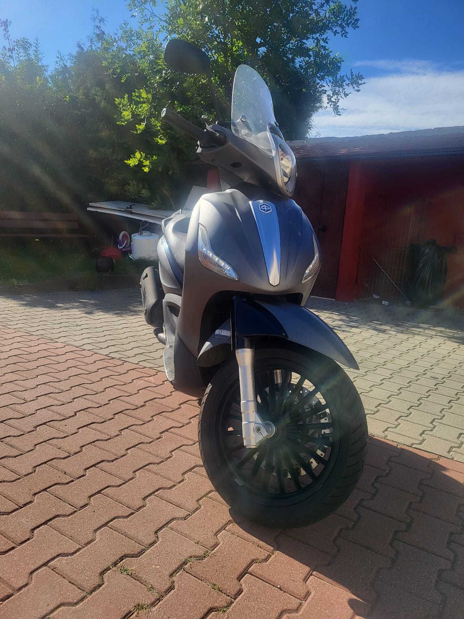 Skuter Beverly Piaggio 2015 /125