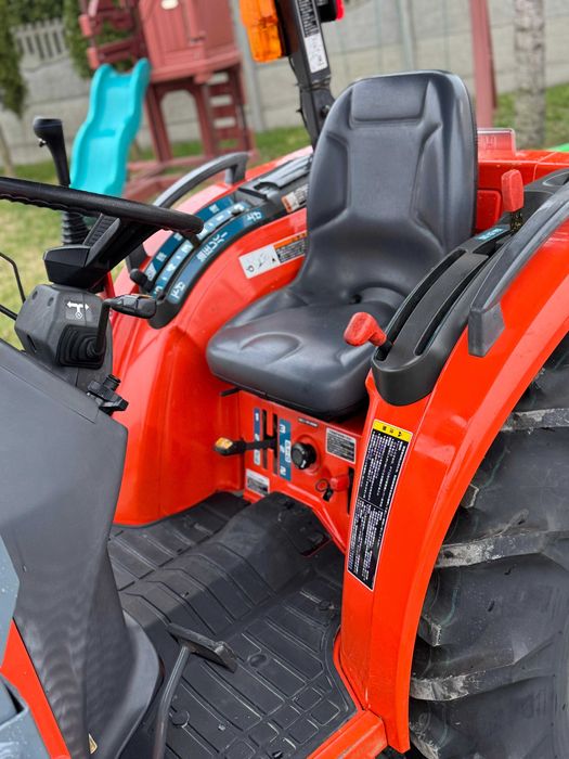 KUBOTA T240d,4X4 24hp,Wspom,Rewers,Zarejestrowany,Ładowacz czołowy 4w1